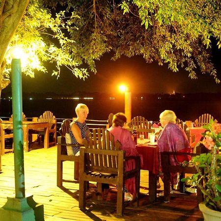 Lake Wind Hotel Tissamaharama Bagian luar foto
