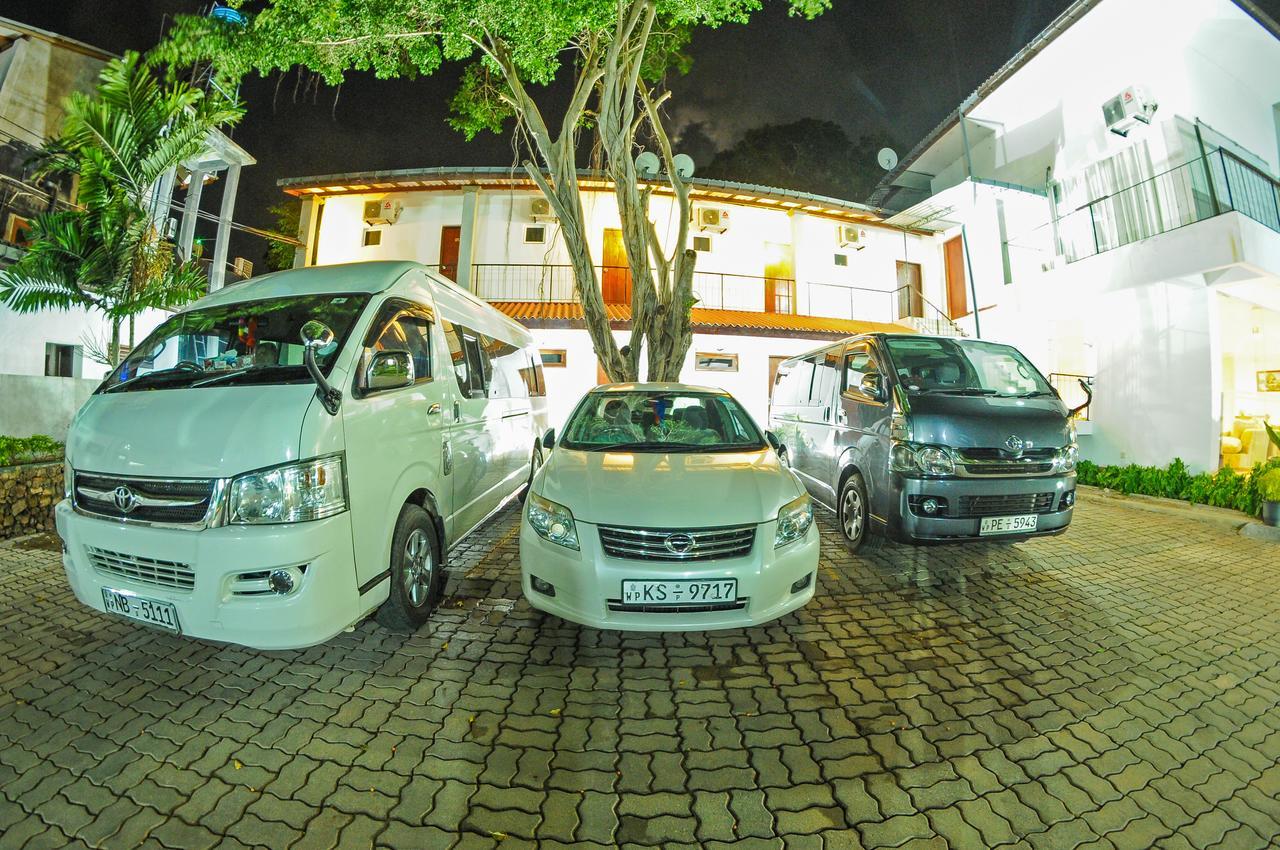 Lake Wind Hotel Tissamaharama Bagian luar foto